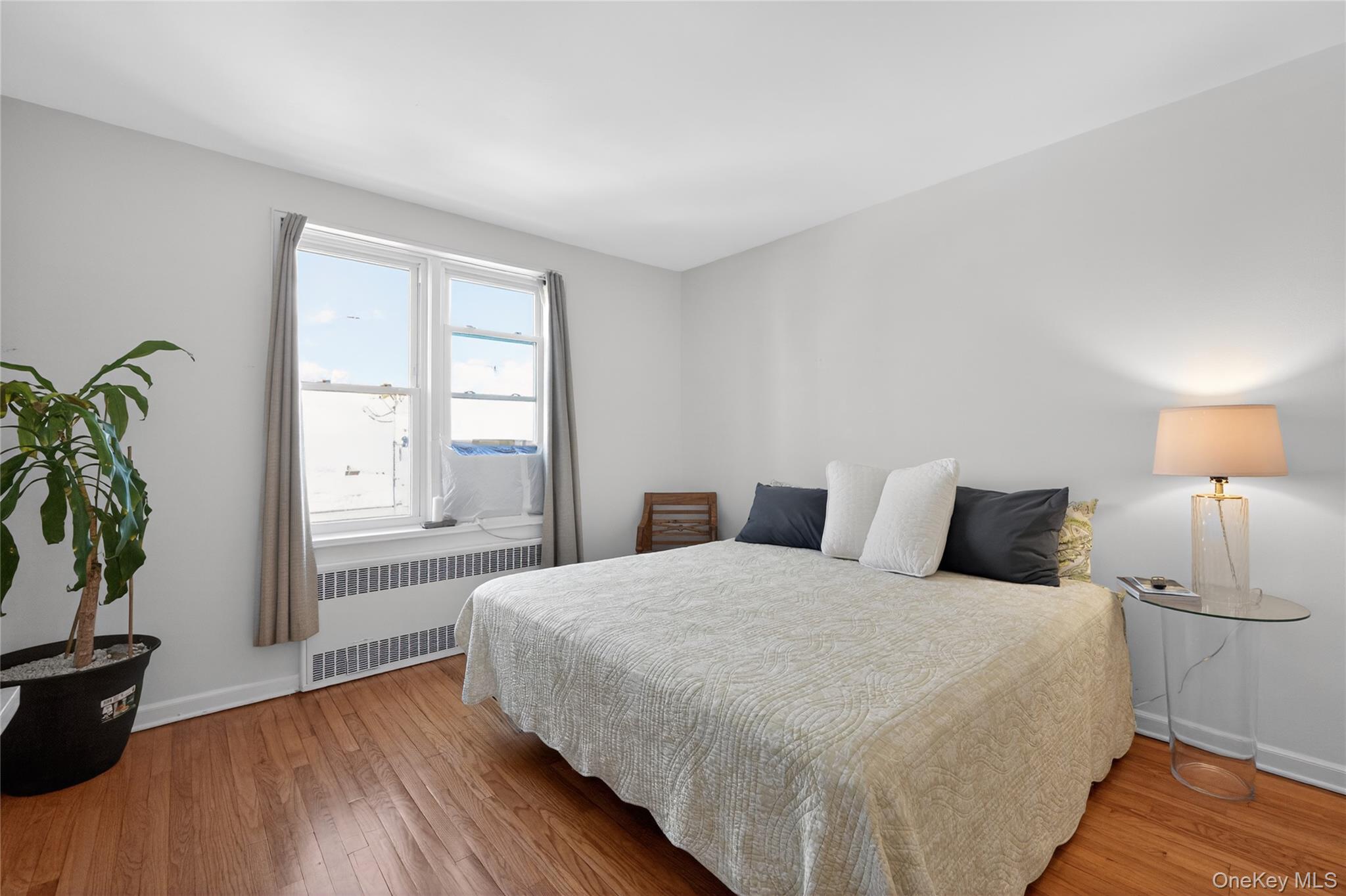 #17 photo, 101 Old Mamaroneck Road, White Plains , NY 10605