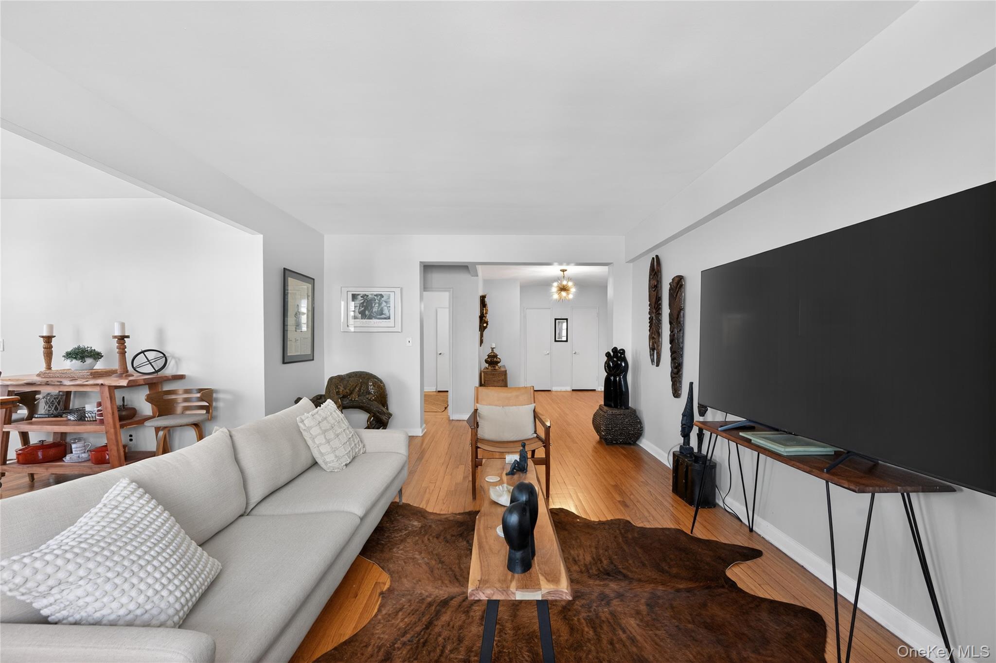 #7 photo, 101 Old Mamaroneck Road, White Plains , NY 10605