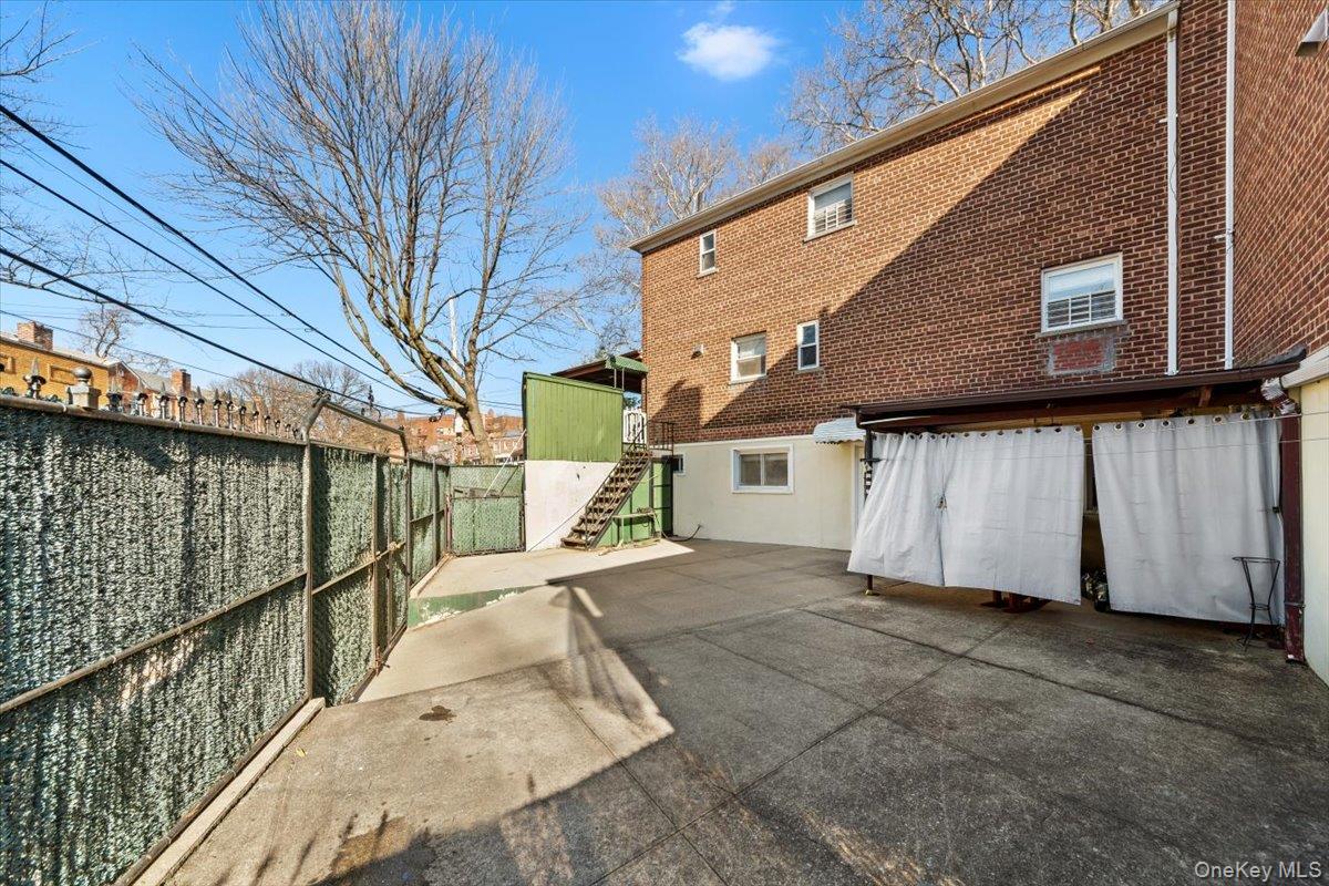 #14 photo, 2019 Colden Avenue, 布朗士 Bronx , NY 10462