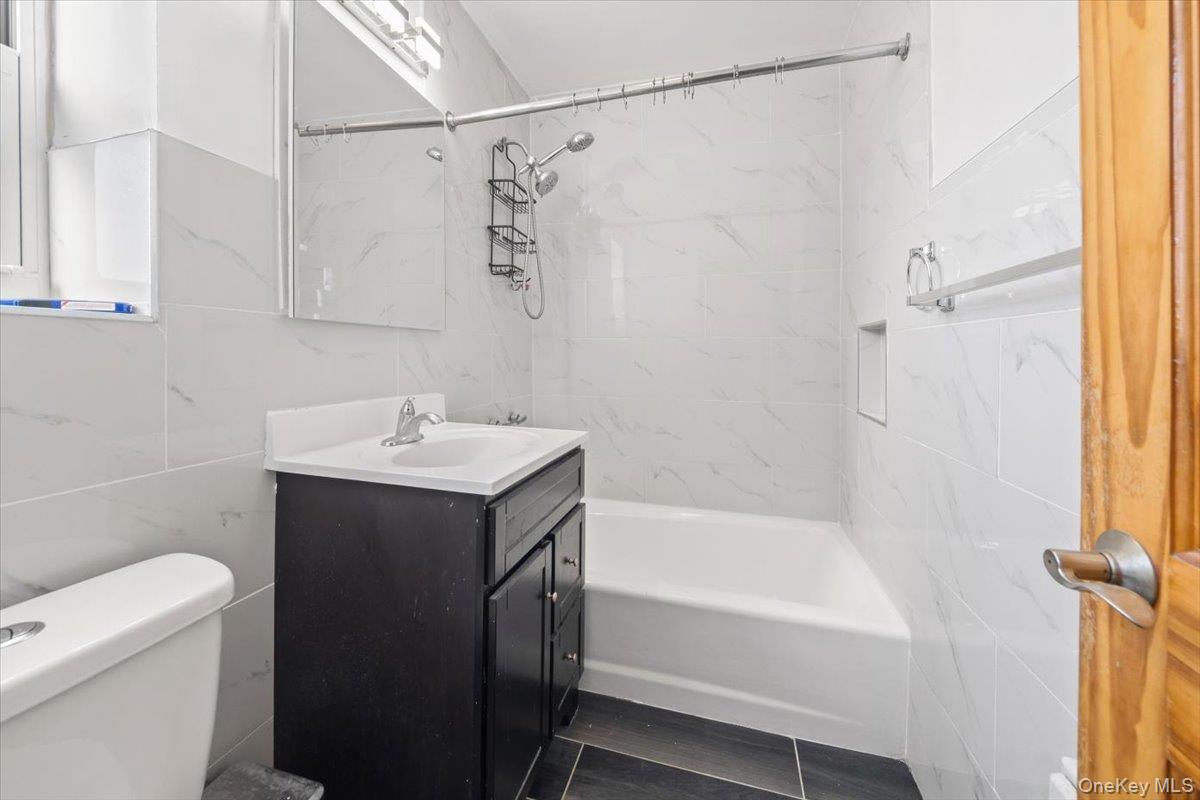 #7 photo, 2019 Colden Avenue, 布朗士 Bronx , NY 10462