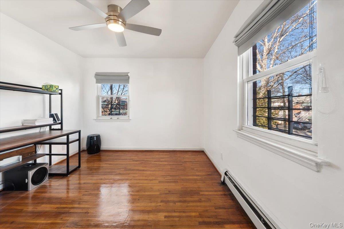 #8 photo, 2019 Colden Avenue, 布朗士 Bronx , NY 10462