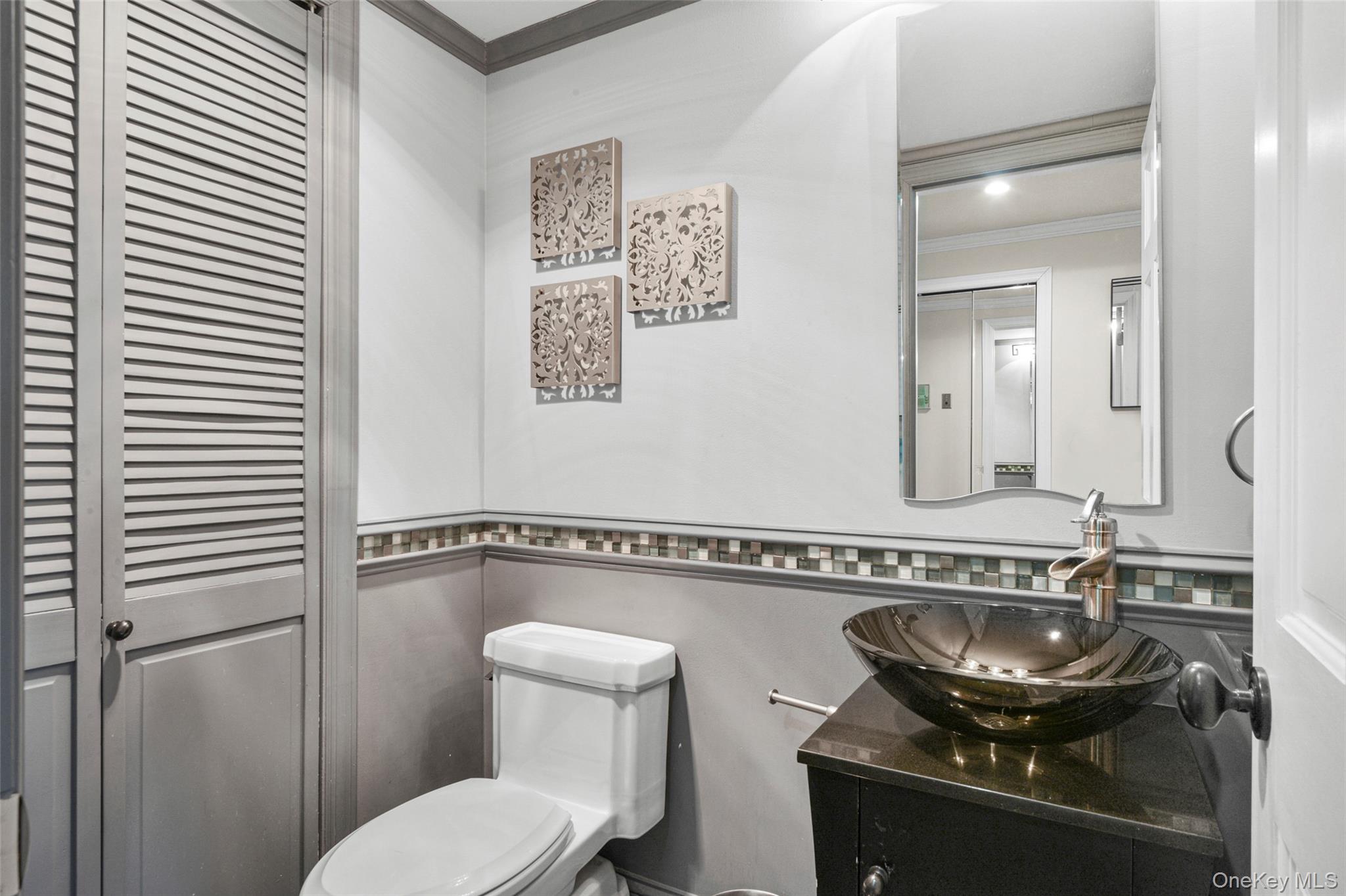 #15 photo, 701 Pelham Road, New Rochelle , NY 10805