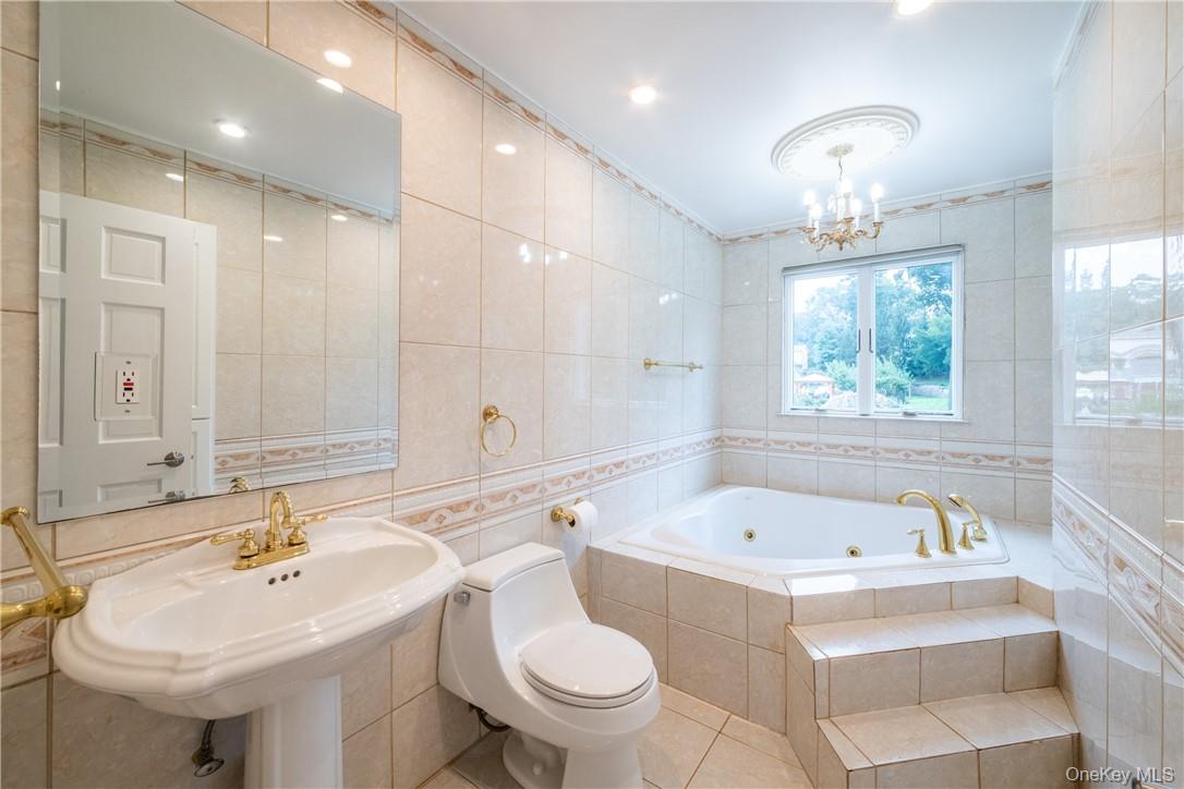 #17 photo, 14 Dimsdale Drive, Scarsdale , NY 10583