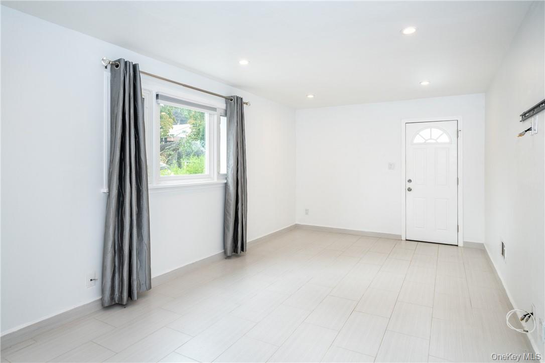 #19 photo, 14 Dimsdale Drive, Scarsdale , NY 10583