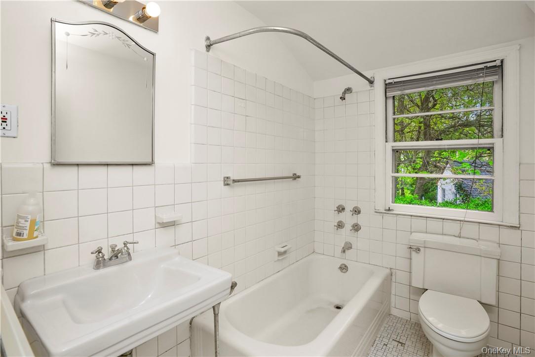 #17 photo, 6 Wildway, Bronxville , NY 10708