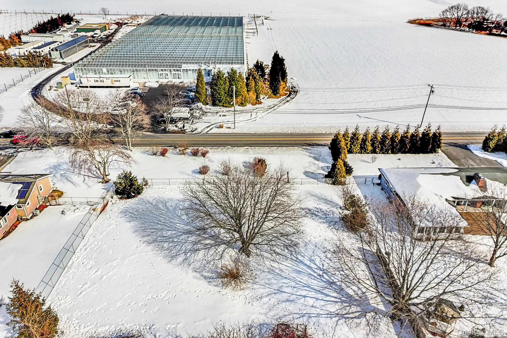 #12 photo, 257 Doctors Path, सफ़ोक काउंटी Riverhead , NY 11901