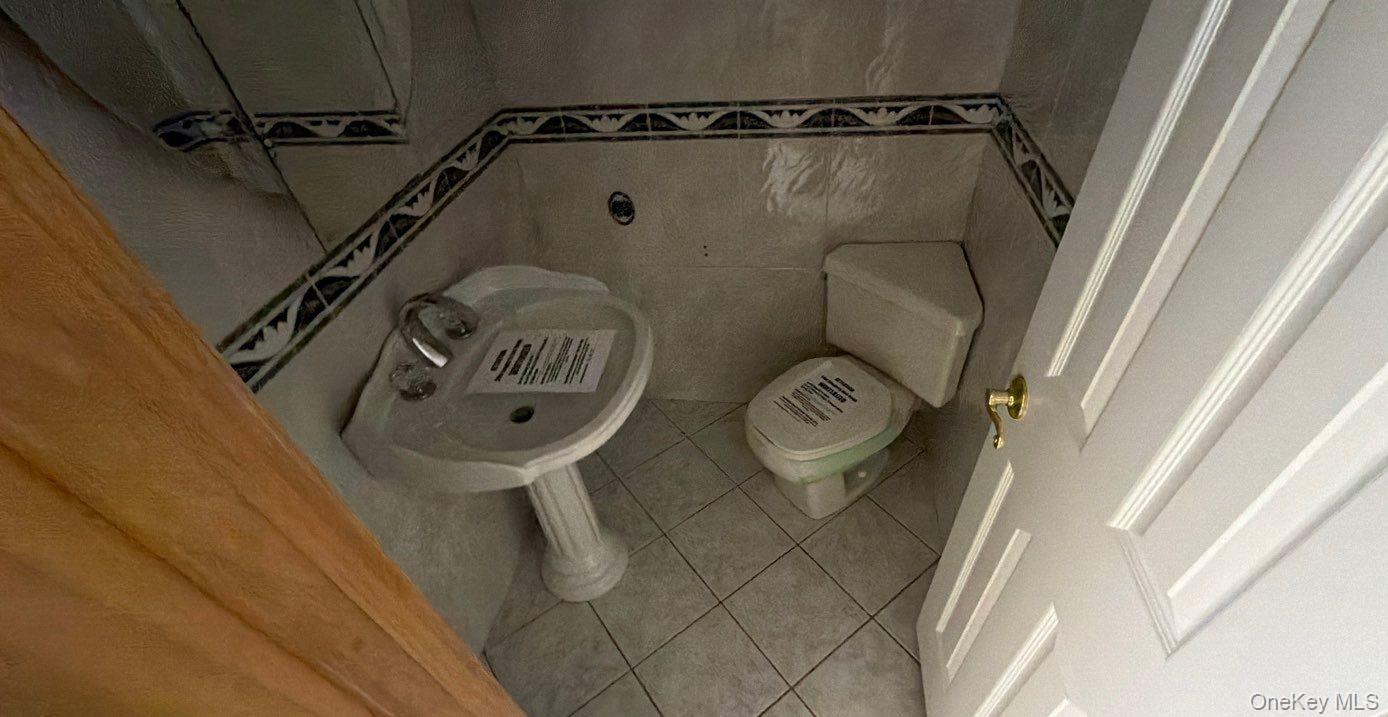 #9 photo, 1 Domino Way, Mount Sinai , NY 11766