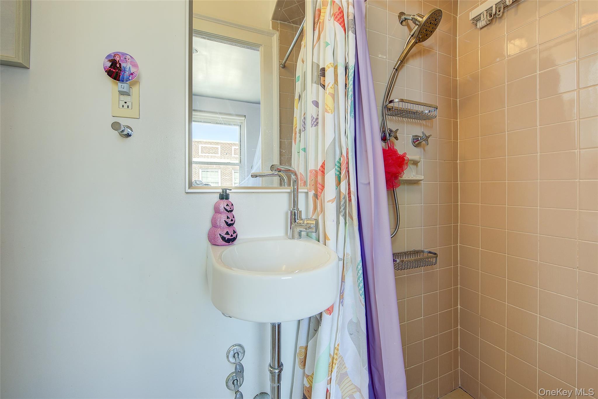 #12 photo, 35-55 76th Street, Jackson Heights , NY 11372