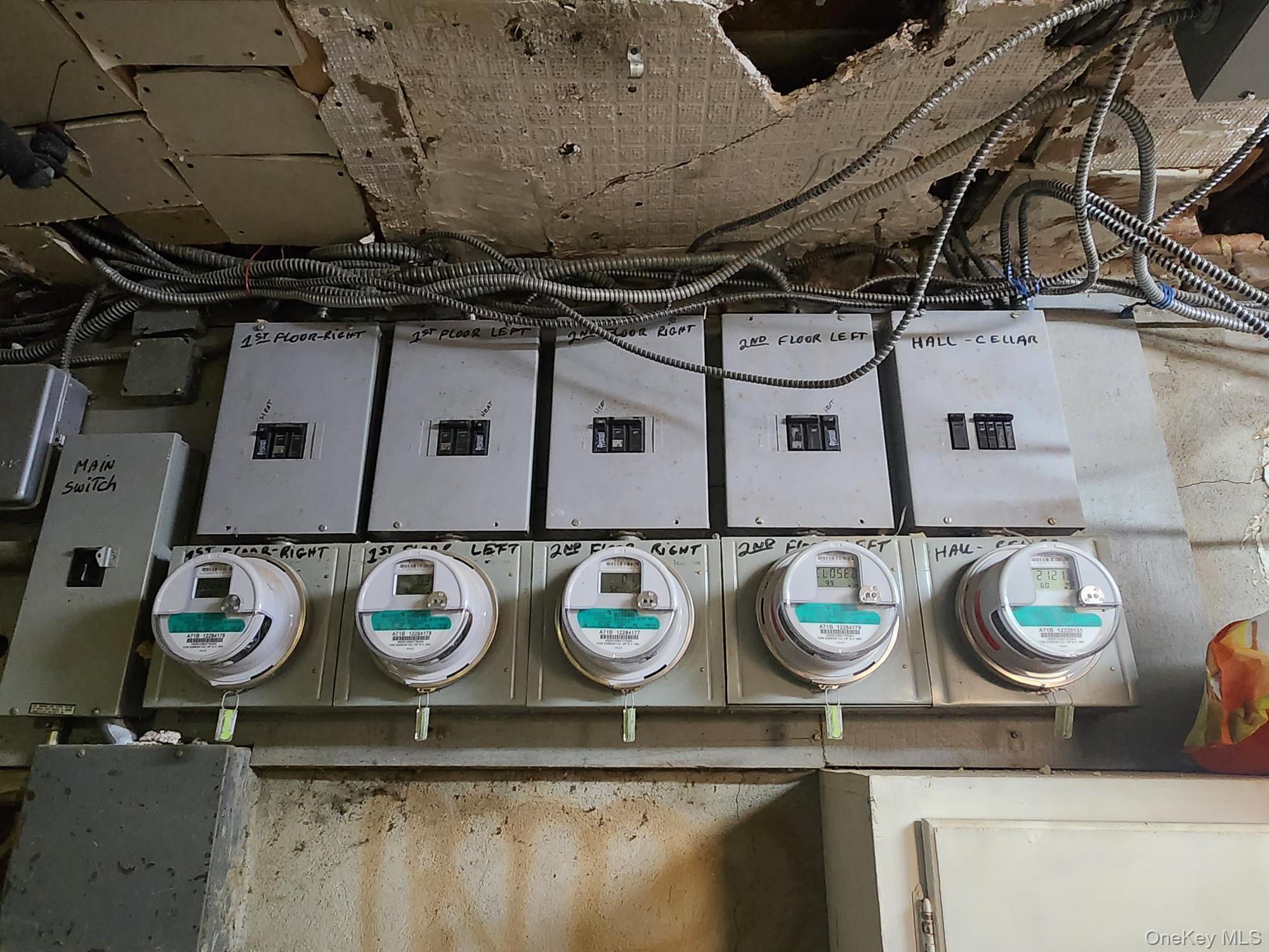 #4 photo, 59-49 56th Drive, Maspeth , NY 11378