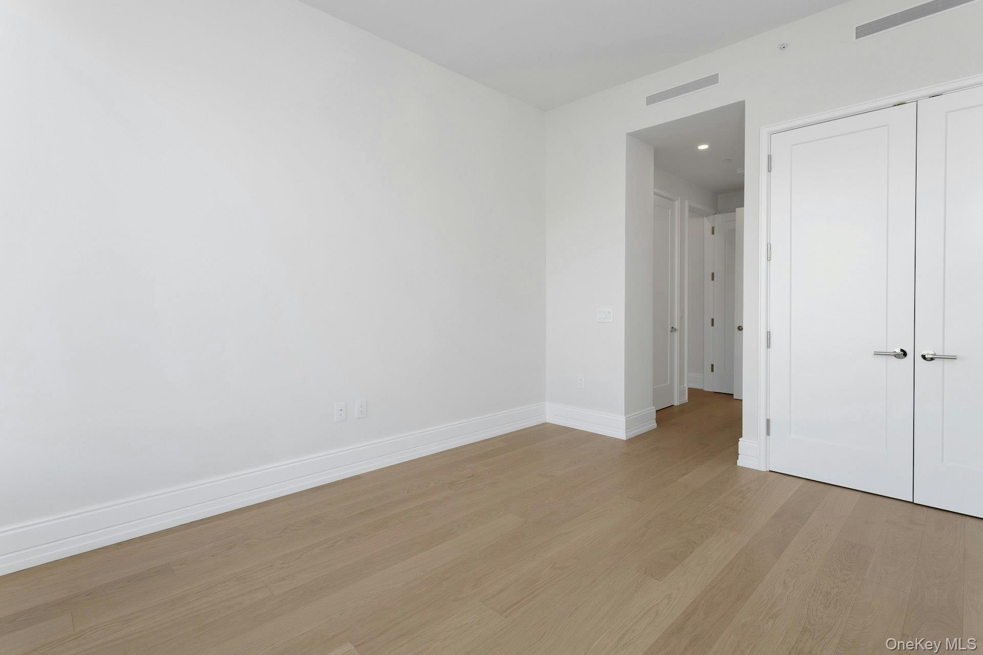 #14 photo, 4 Lighthouse Landing, Sleepy Hollow , NY 10591