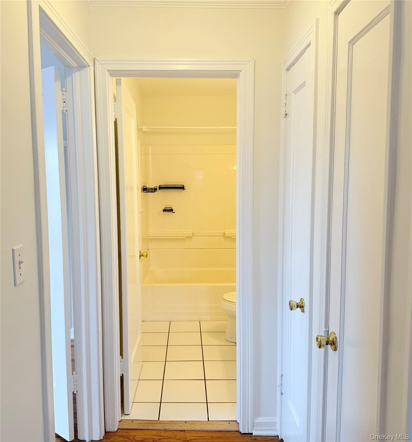 #11 photo, 6 Oakland Court, Warwick , NY 10990