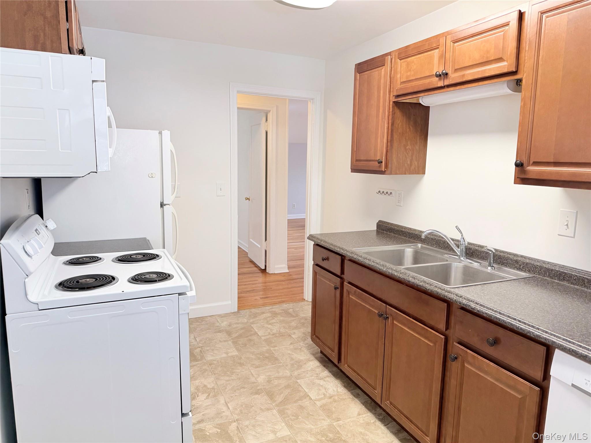 #15 photo, 6 Oakland Court, Warwick , NY 10990