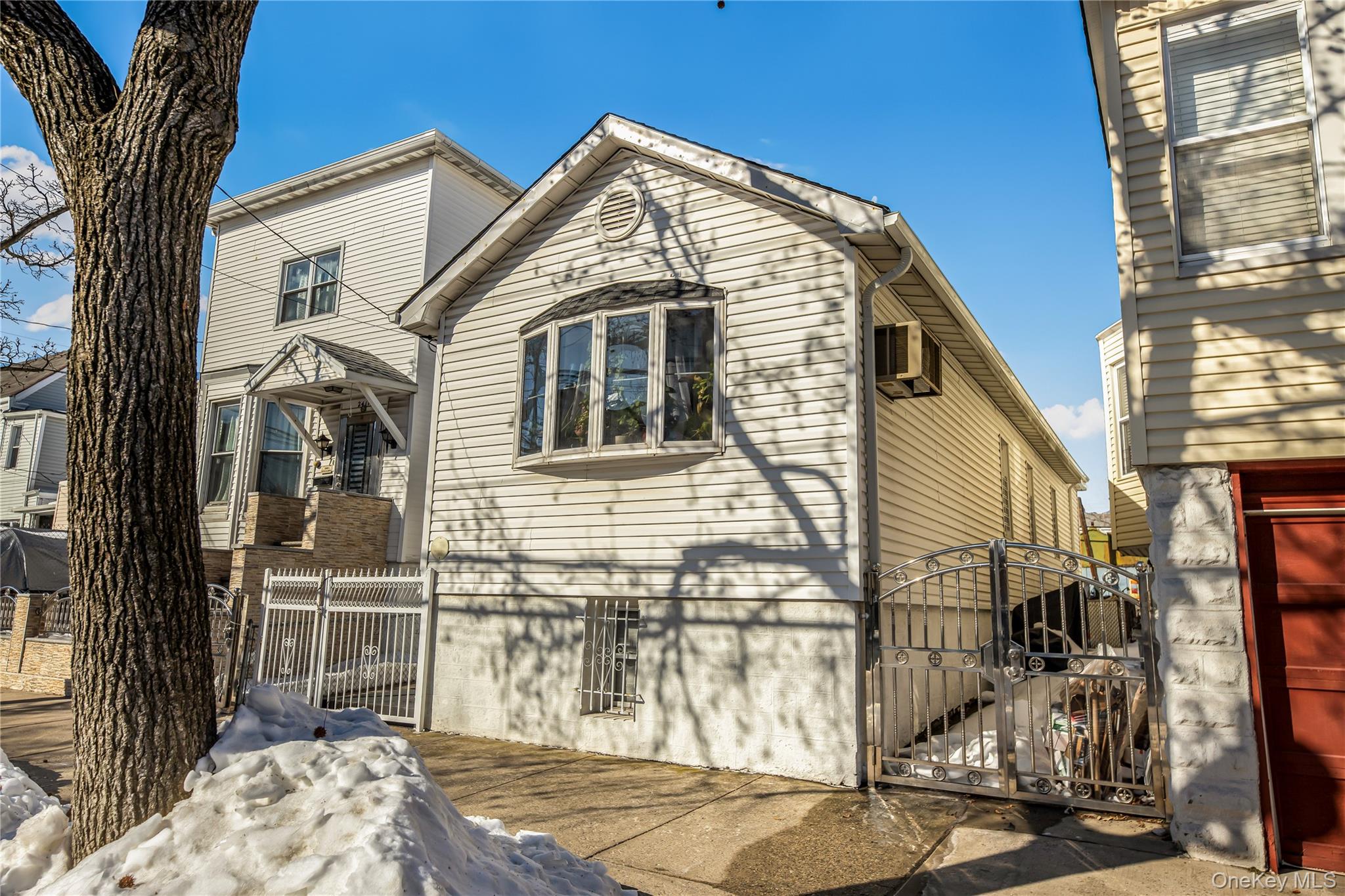 #20 photo, 2415 St Raymonds Avenue, 布朗士 Bronx , NY 10461