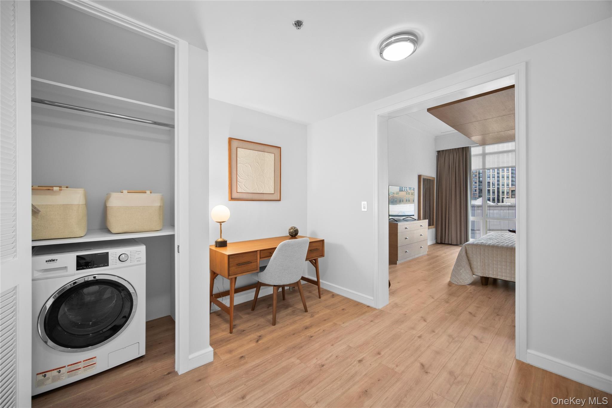 #16 photo, 1 Renaissance Square, White Plains , NY 10601