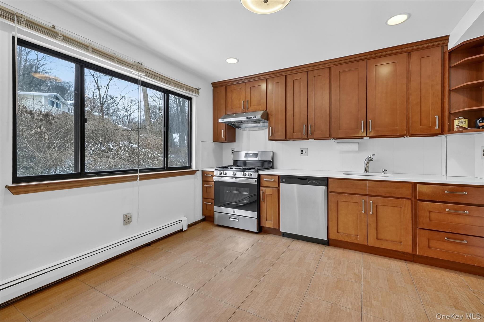 #9 photo, 16 Scenic Circle, Croton-on-Hudson , NY 10520