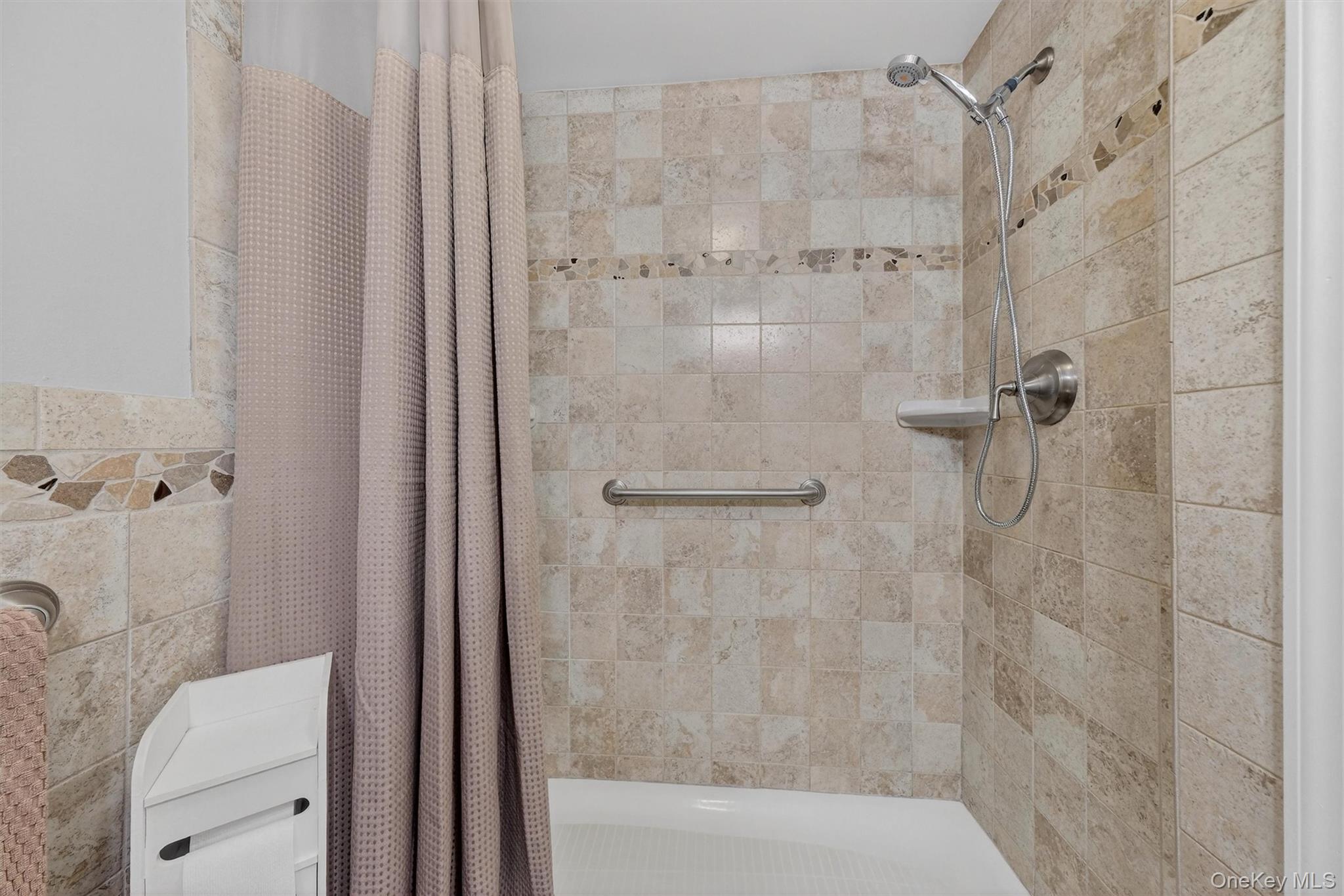 #17 photo, 8 Peach Road, Mahopac , NY 10541