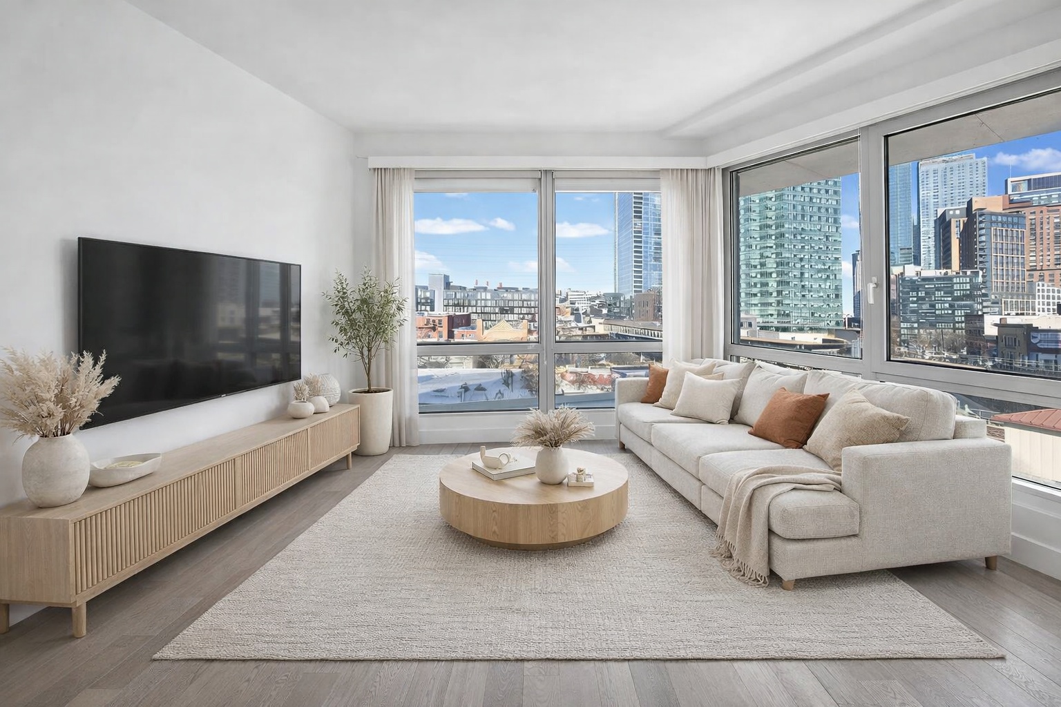 #1 photo, 22-43 Jackson Avenue, קווינס Long Island City , NY 11101