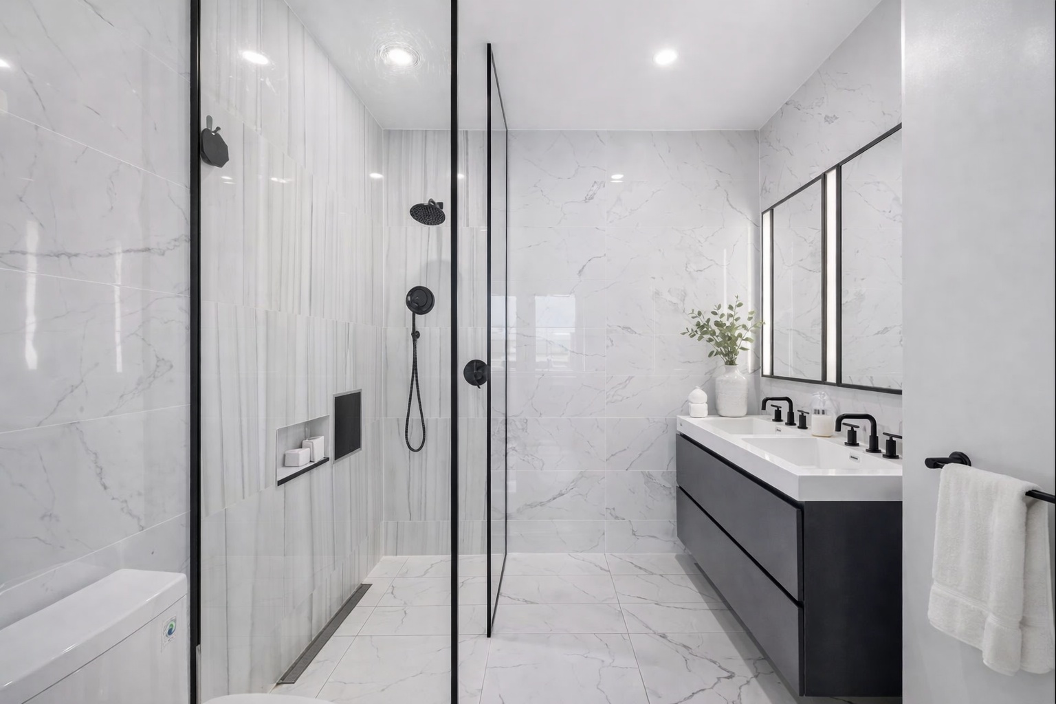 #5 photo, 22-43 Jackson Avenue, קווינס Long Island City , NY 11101