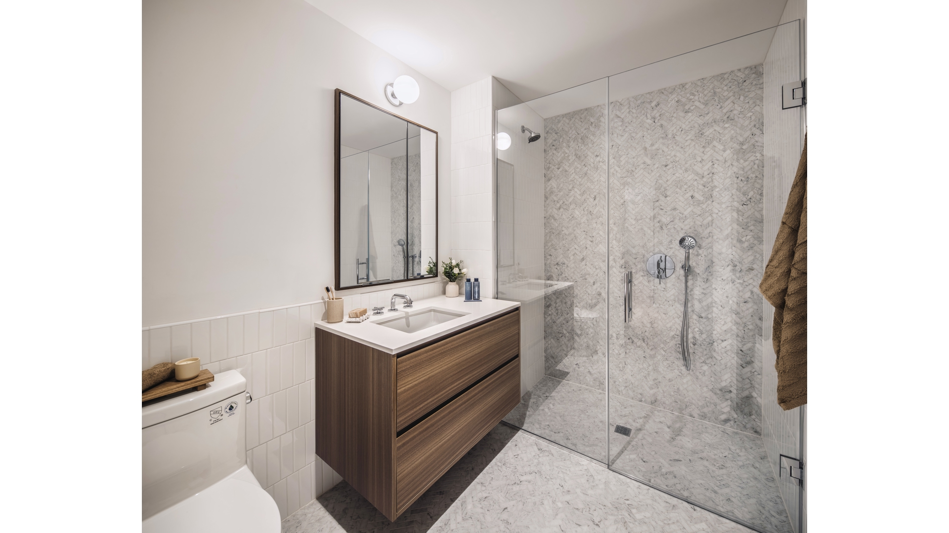 #12 photo, 335 8TH Avenue, Chelsea , NY 10001