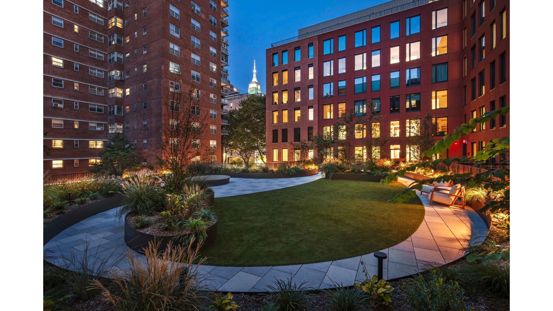 #16 photo, 335 8TH Avenue, Chelsea , NY 10001