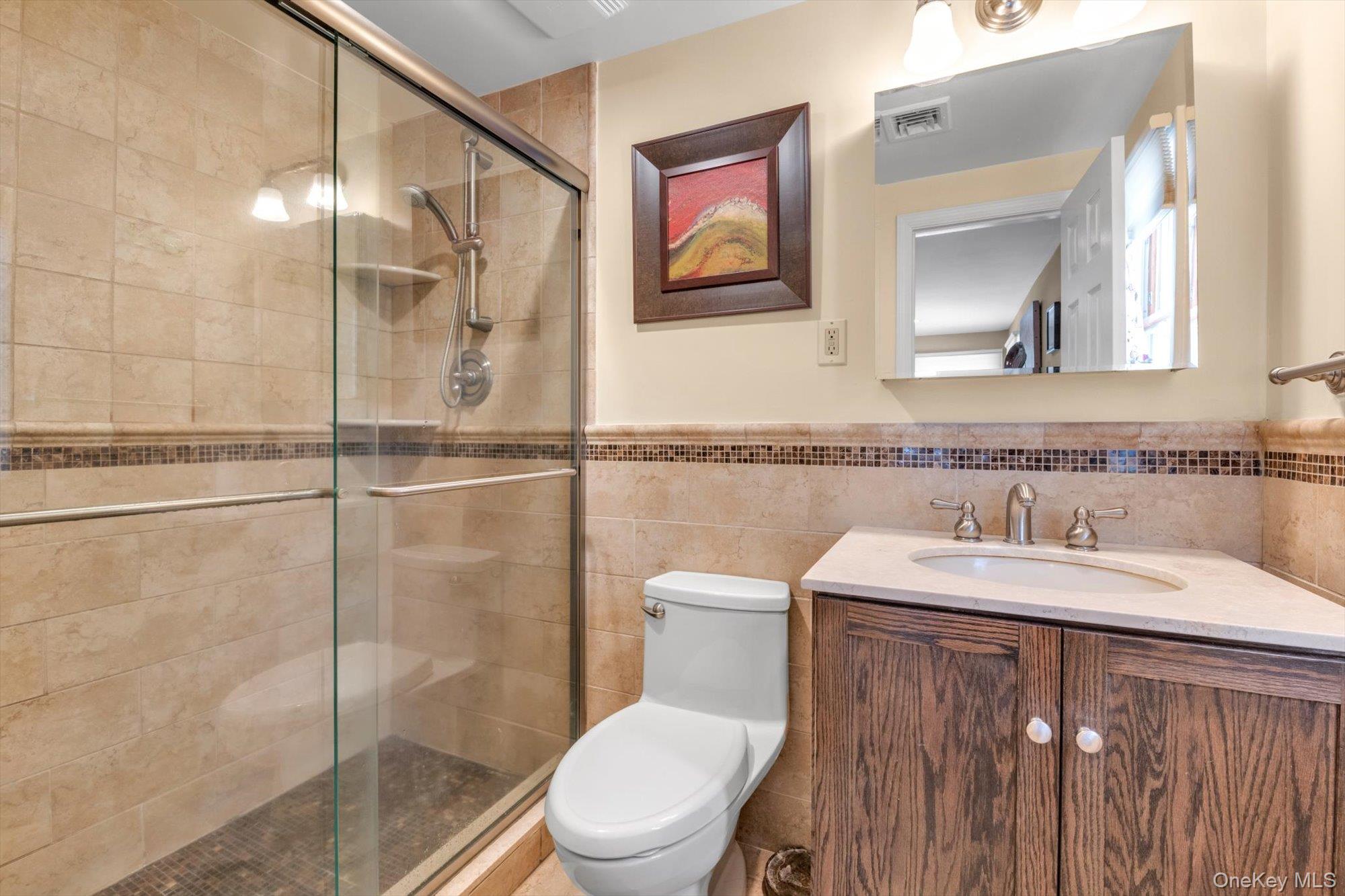 #19 photo, 39 Hillturn Lane, Roslyn Heights , NY 11577