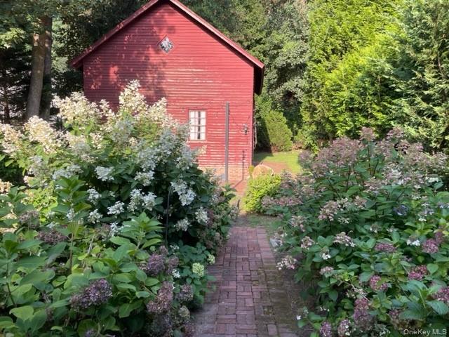 #20 photo, 95 East Broadway, Roslyn , NY 11576