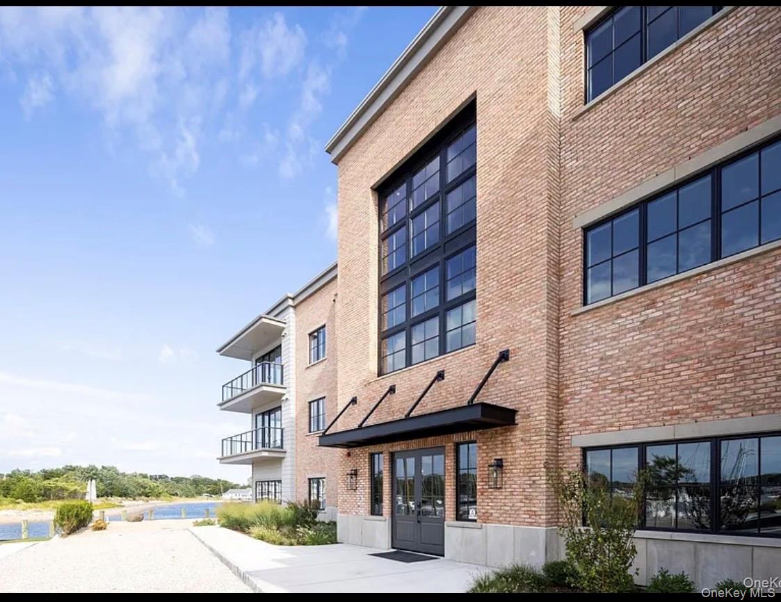 #13 photo, 123 Sterling Avenue, Саффолк ‖ Greenport , NY 11944