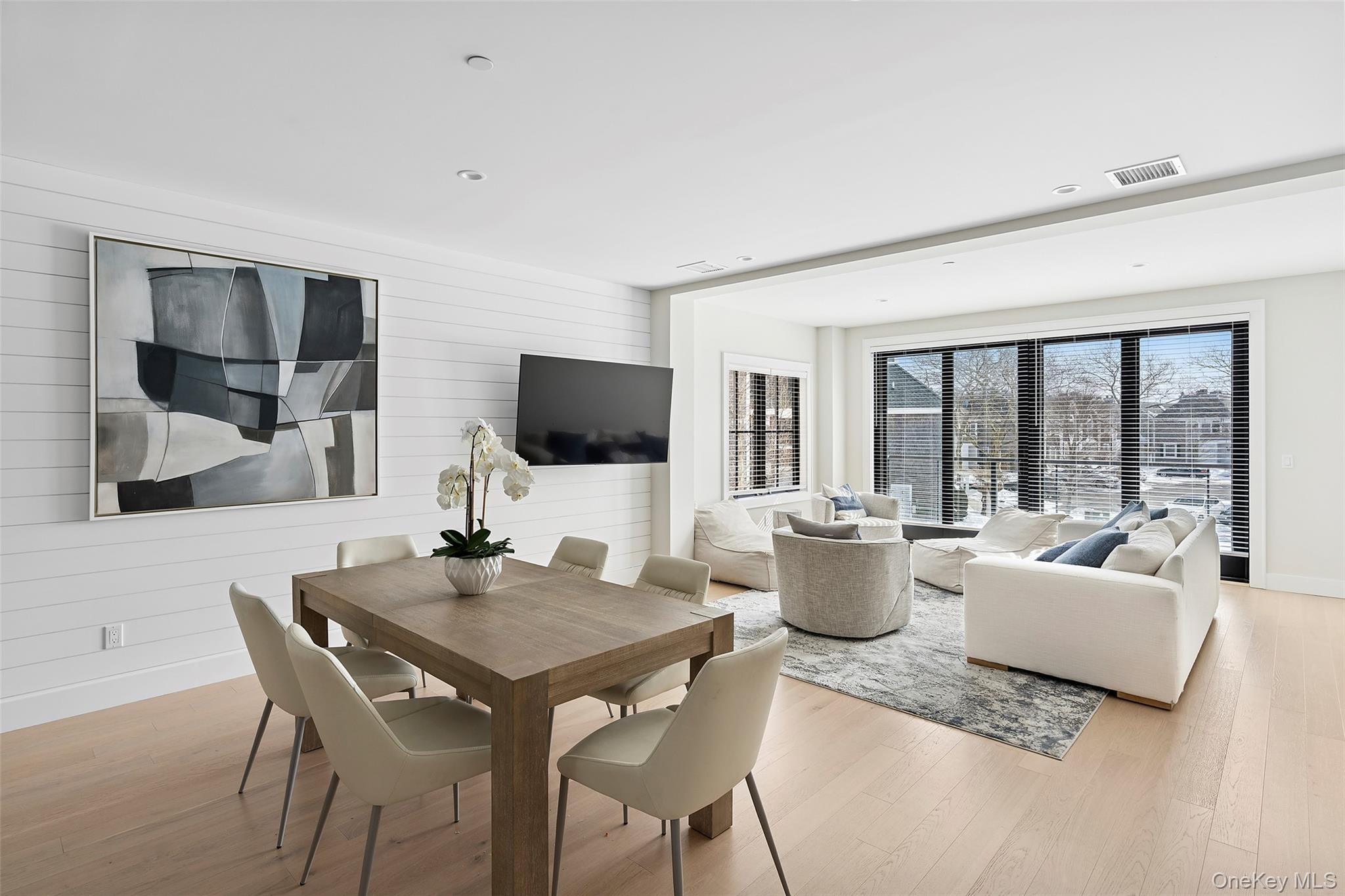 #2 photo, 123 Sterling Avenue, Саффолк ‖ Greenport , NY 11944