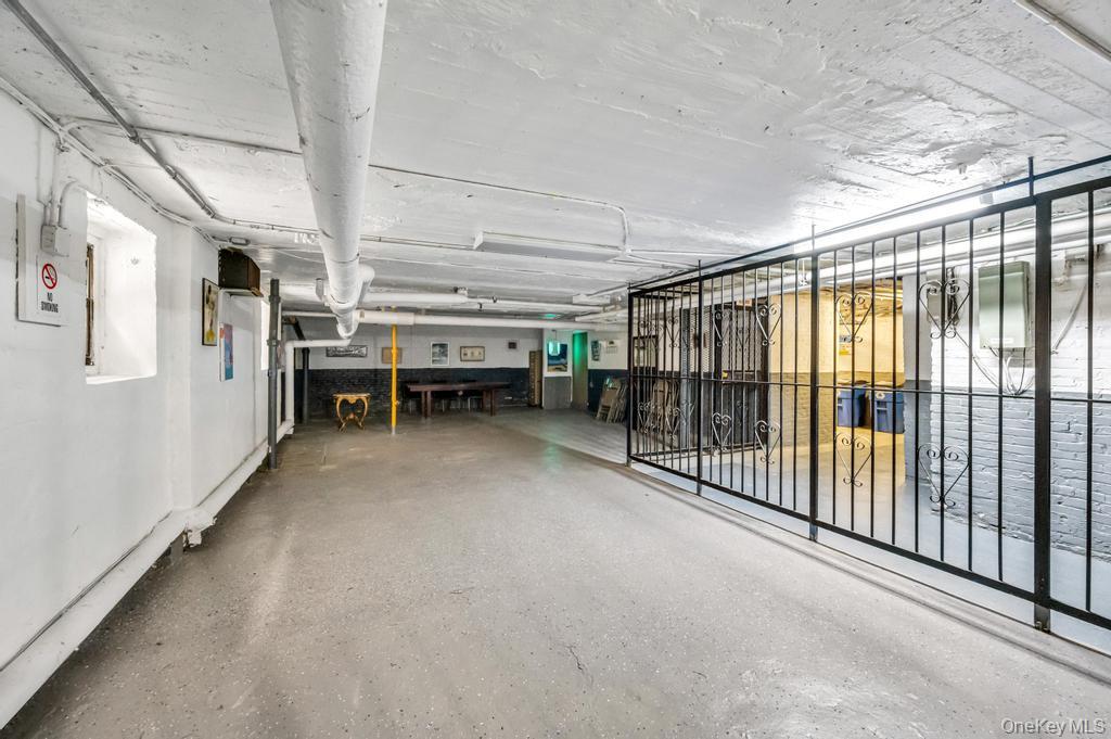 #16 photo, 3716 83rd Street, Куинс ‖ Jackson Heights , NY 11372