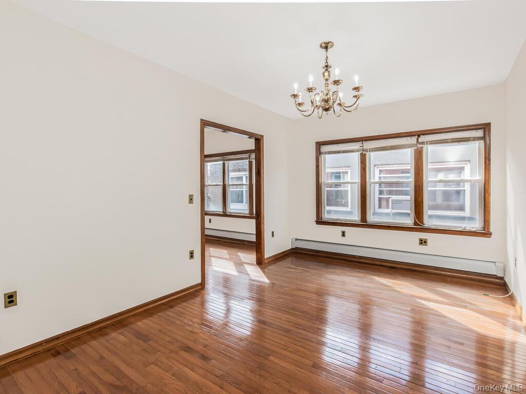 #19 photo, 2162 24th Street, Astoria , NY 11105