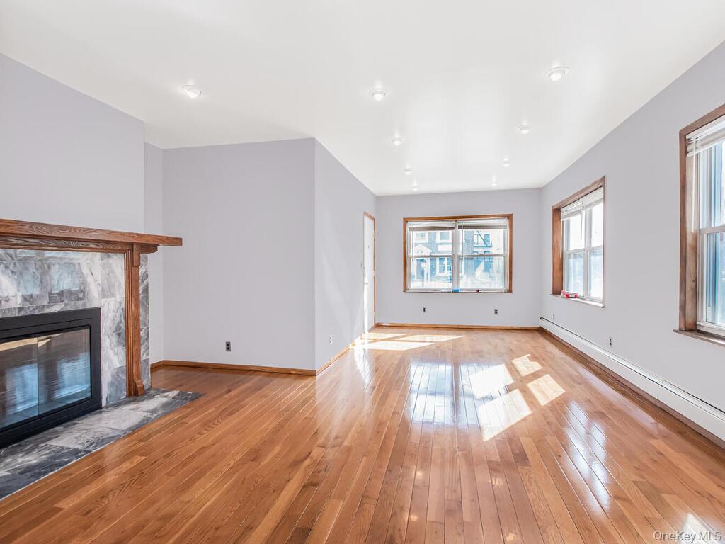 #4 photo, 2162 24th Street, Astoria , NY 11105