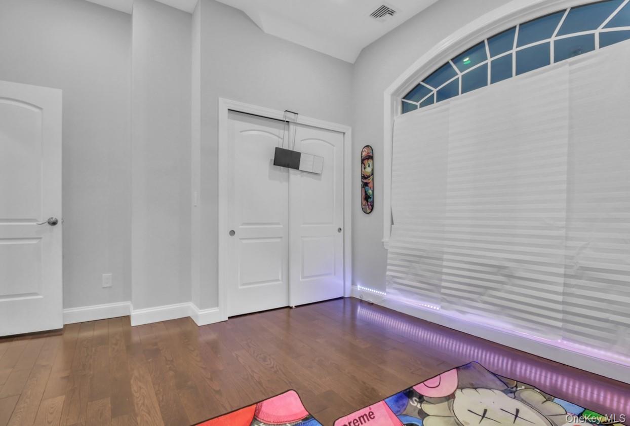 #18 photo, 858 Prescott Street, Valley Stream , NY 11580