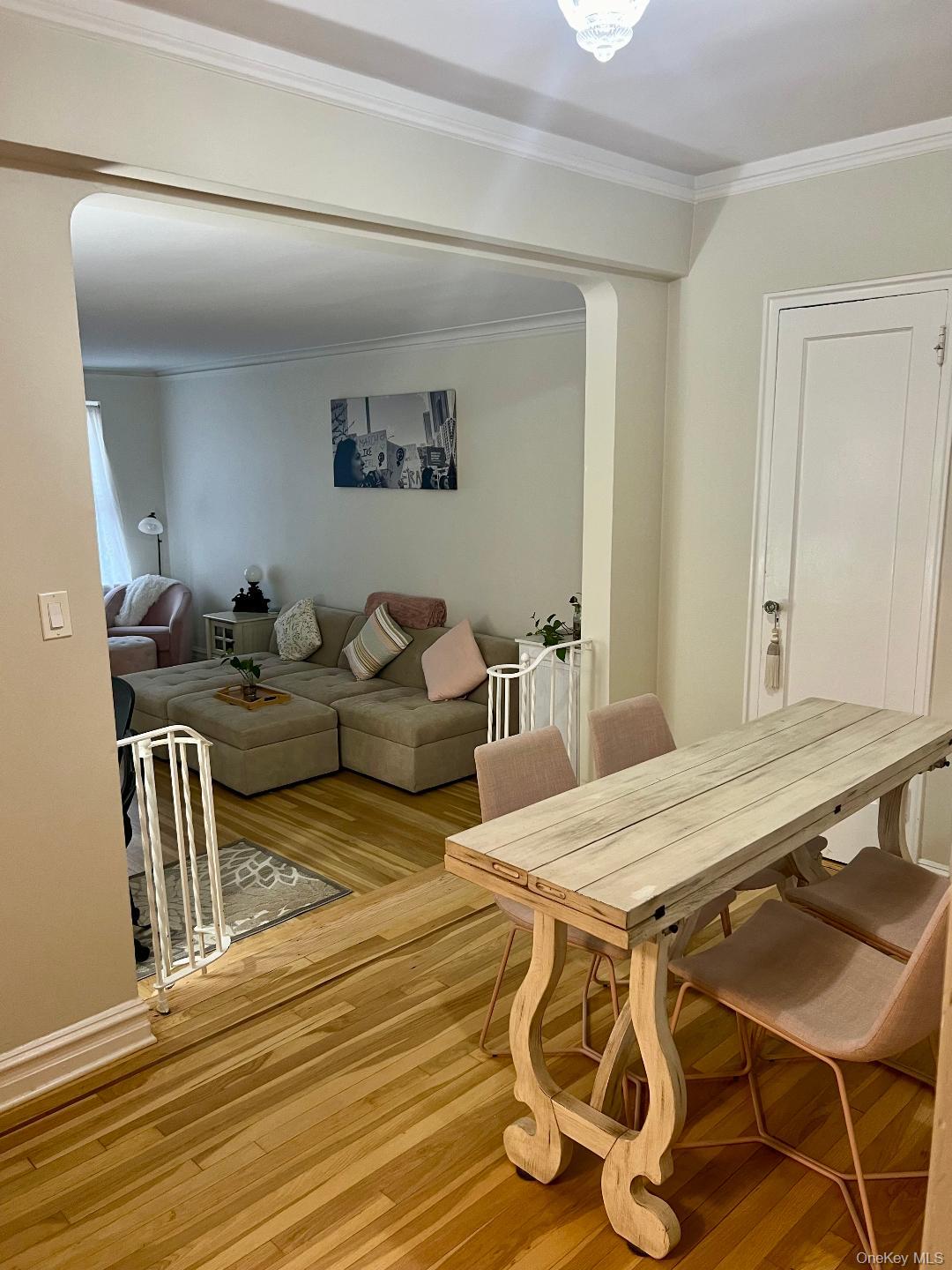 #4 photo, 6863 108th Street, Куинс ‖ Forest Hills , NY 11375