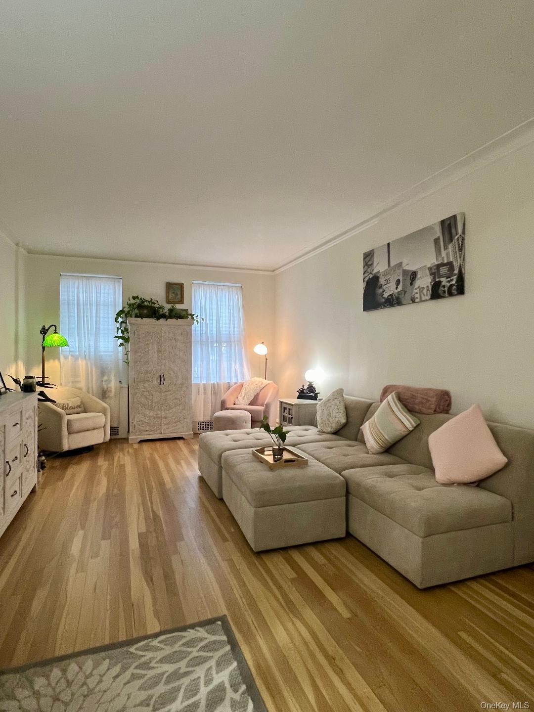 #7 photo, 6863 108th Street, Куинс ‖ Forest Hills , NY 11375