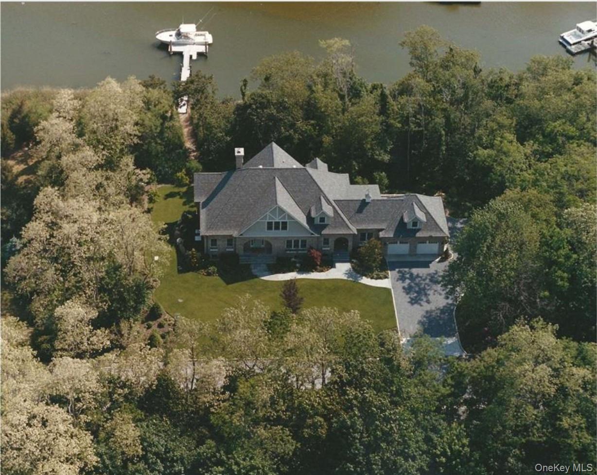 #1 photo, 190 Jackson Landing, Mattituck , NY 11952