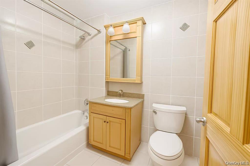 #8 photo, 46-06 88th Street, Elmhurst , NY 11373