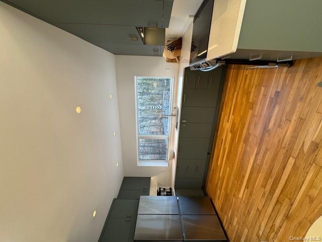 #10 photo, 14 Park Circle, Quogue , NY 11959