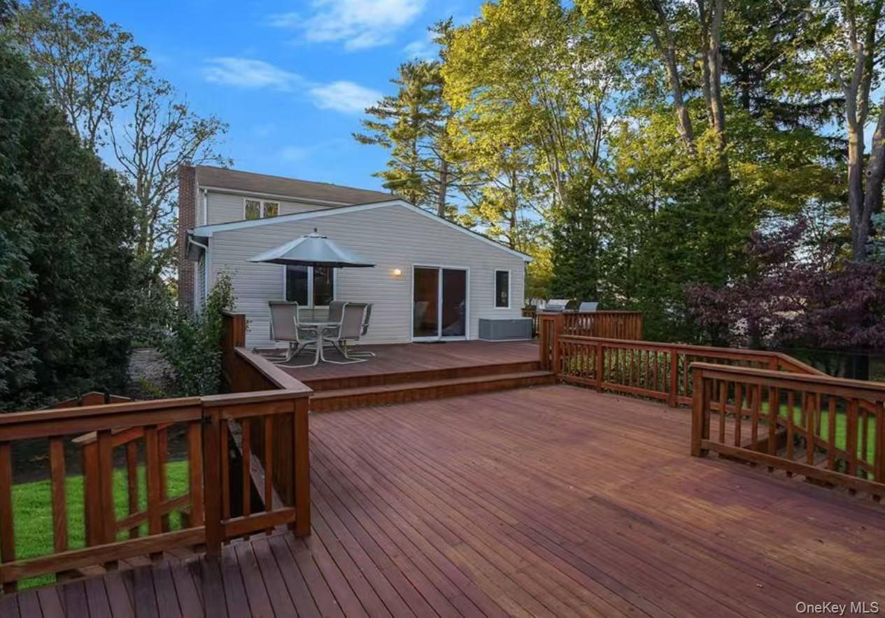 #20 photo, 803 Virginia Avenue, North Bellmore , NY 11710