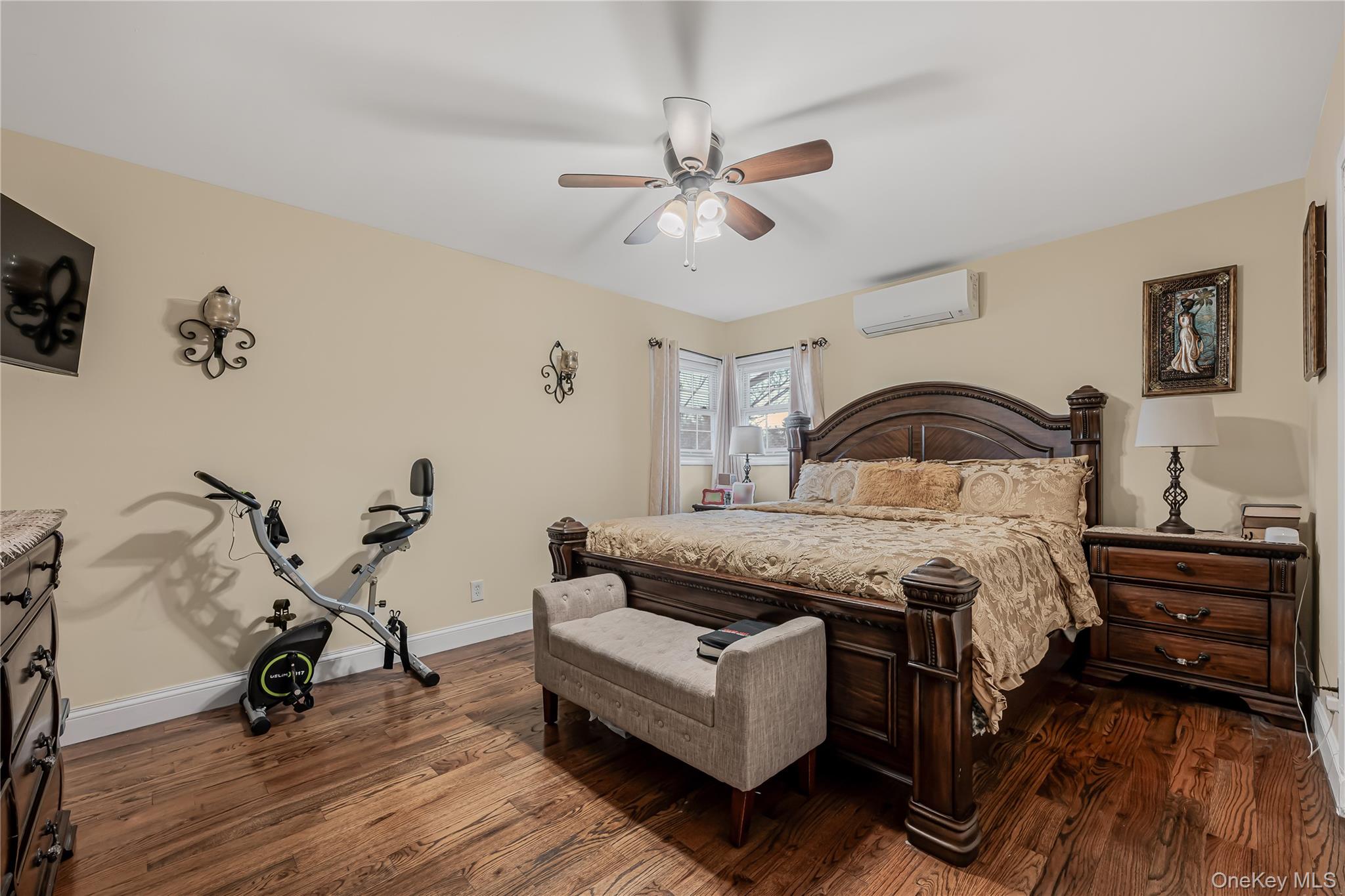 #3 photo, 1008 Wood Park Drive, Baldwin , NY 11510