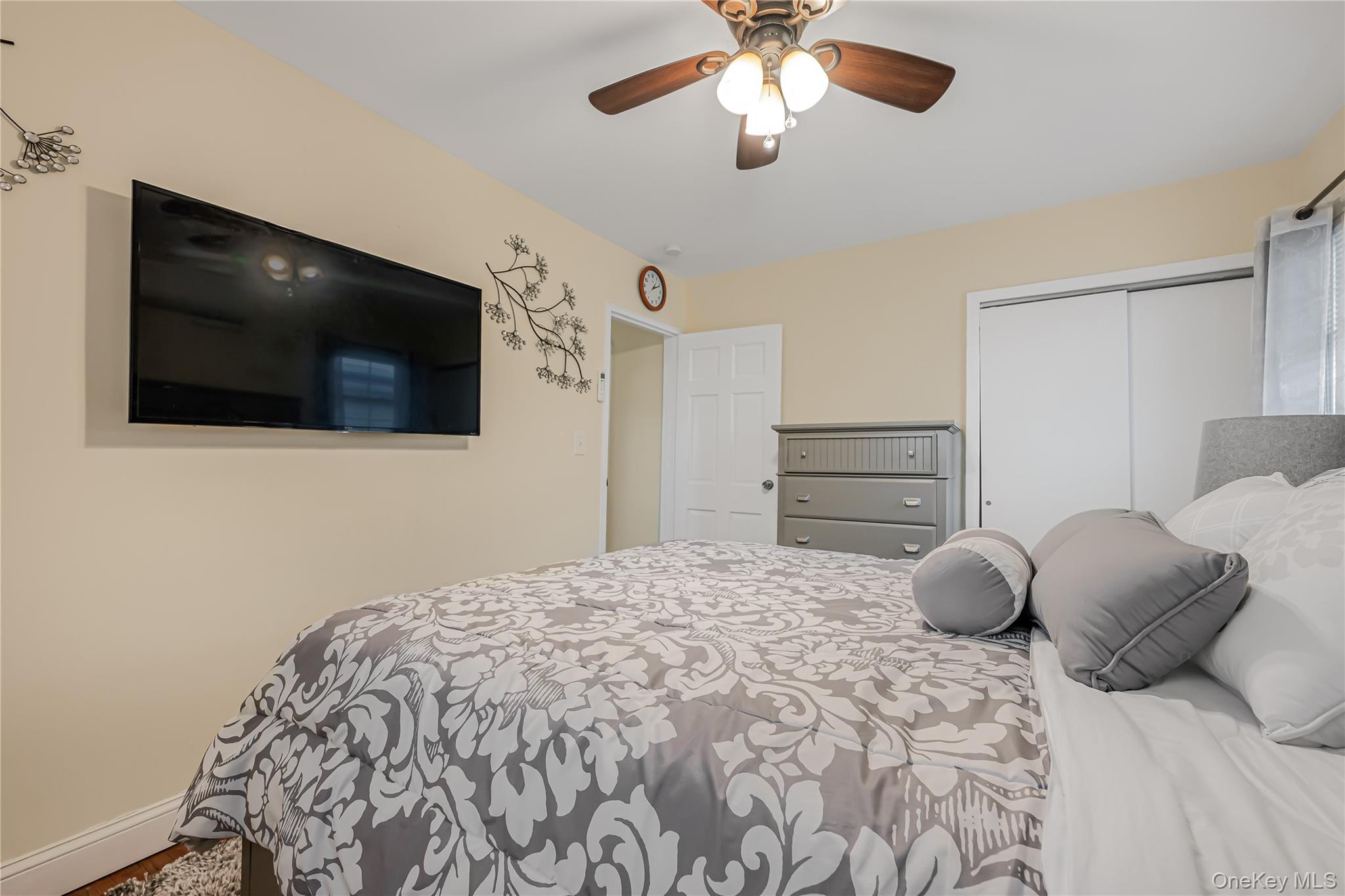 #6 photo, 1008 Wood Park Drive, Baldwin , NY 11510