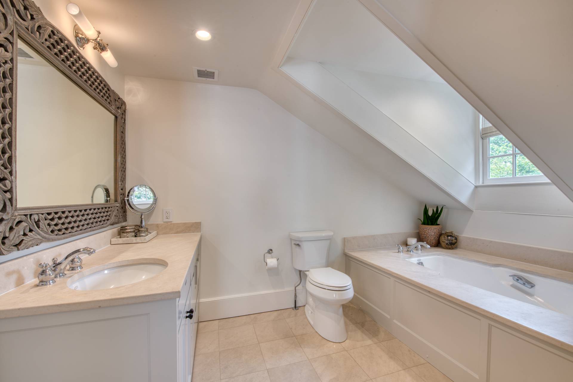 #15 photo, 9 Suffolk Street, Sag Harbor Village , NY 11963