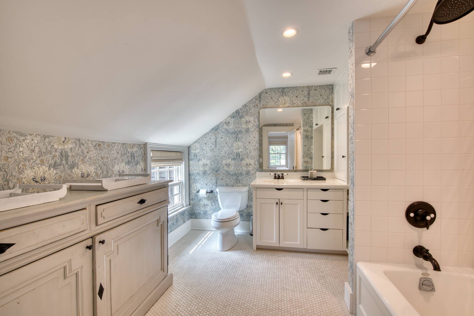 #21 photo, 9 Suffolk Street, Sag Harbor Village , NY 11963