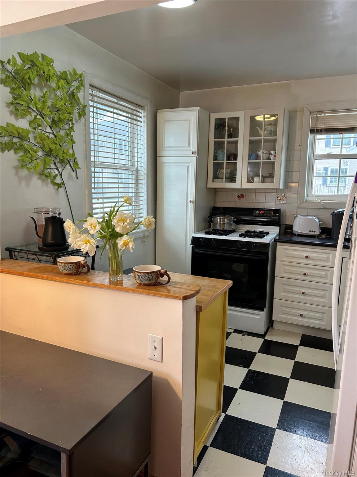 #7 photo, 223-24 65 Ave, Bayside , NY 11364