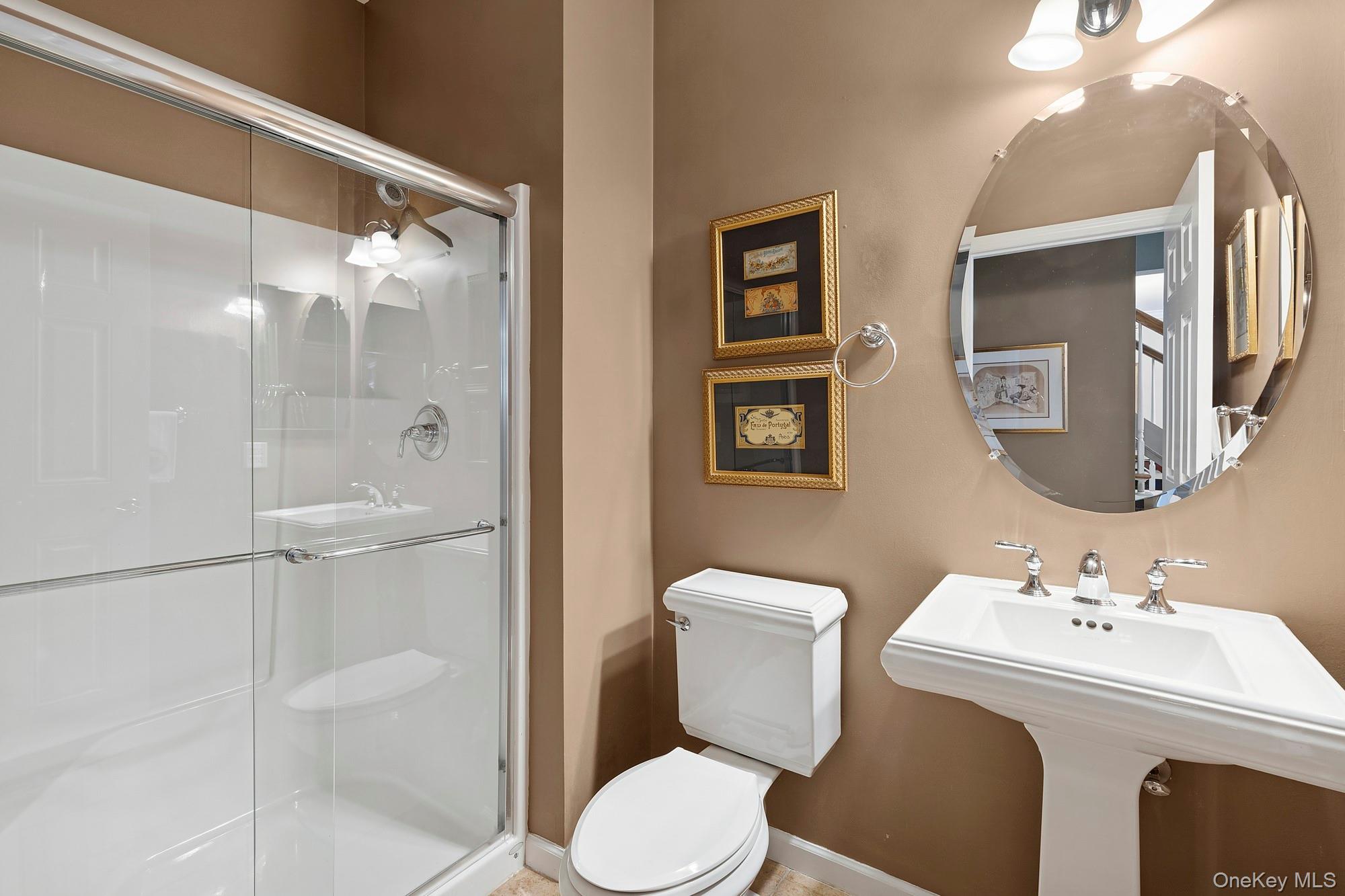 #10 photo, 179 Melody Court, Eastport , NY 11941