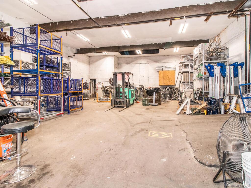 #10 photo, 205-02 Jamaica Avenue, Куинс ‖ Hollis , NY 11423