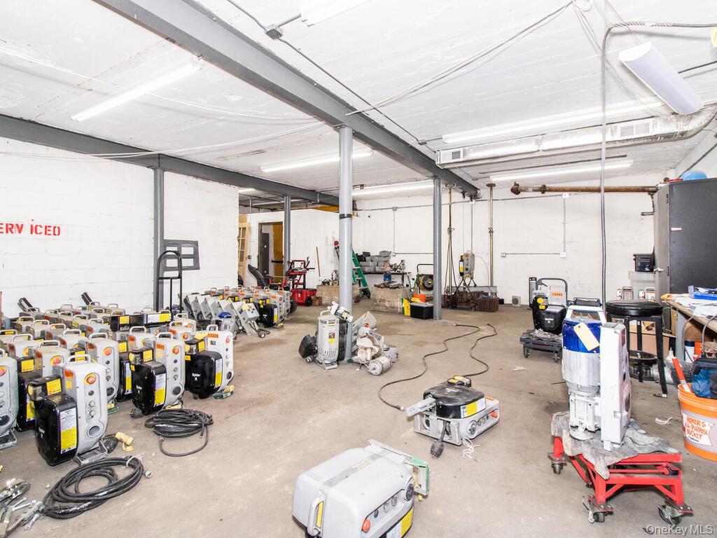 #14 photo, 205-02 Jamaica Avenue, Куинс ‖ Hollis , NY 11423