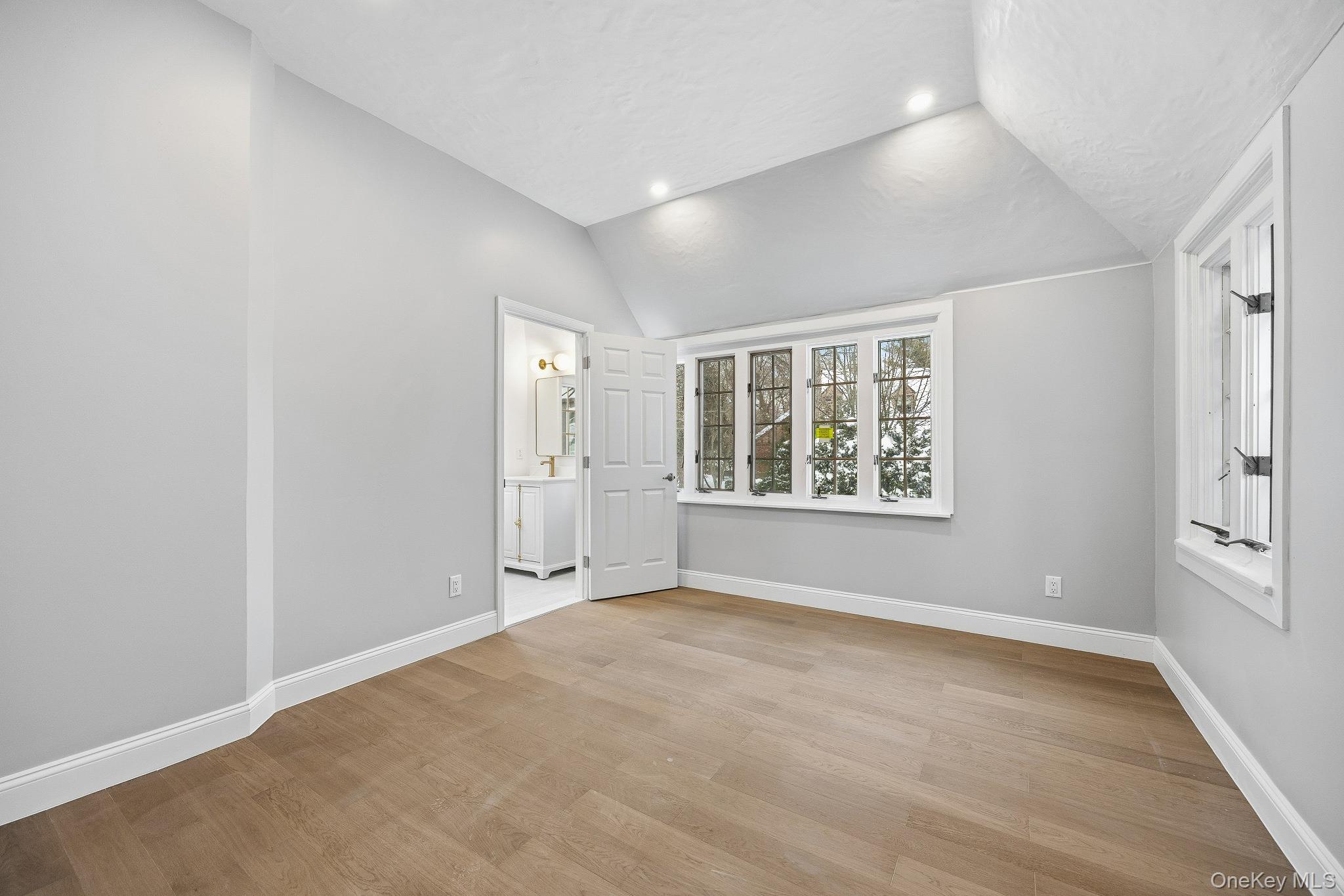 #16 photo, 2 Wynmor Road, Scarsdale , NY 10583