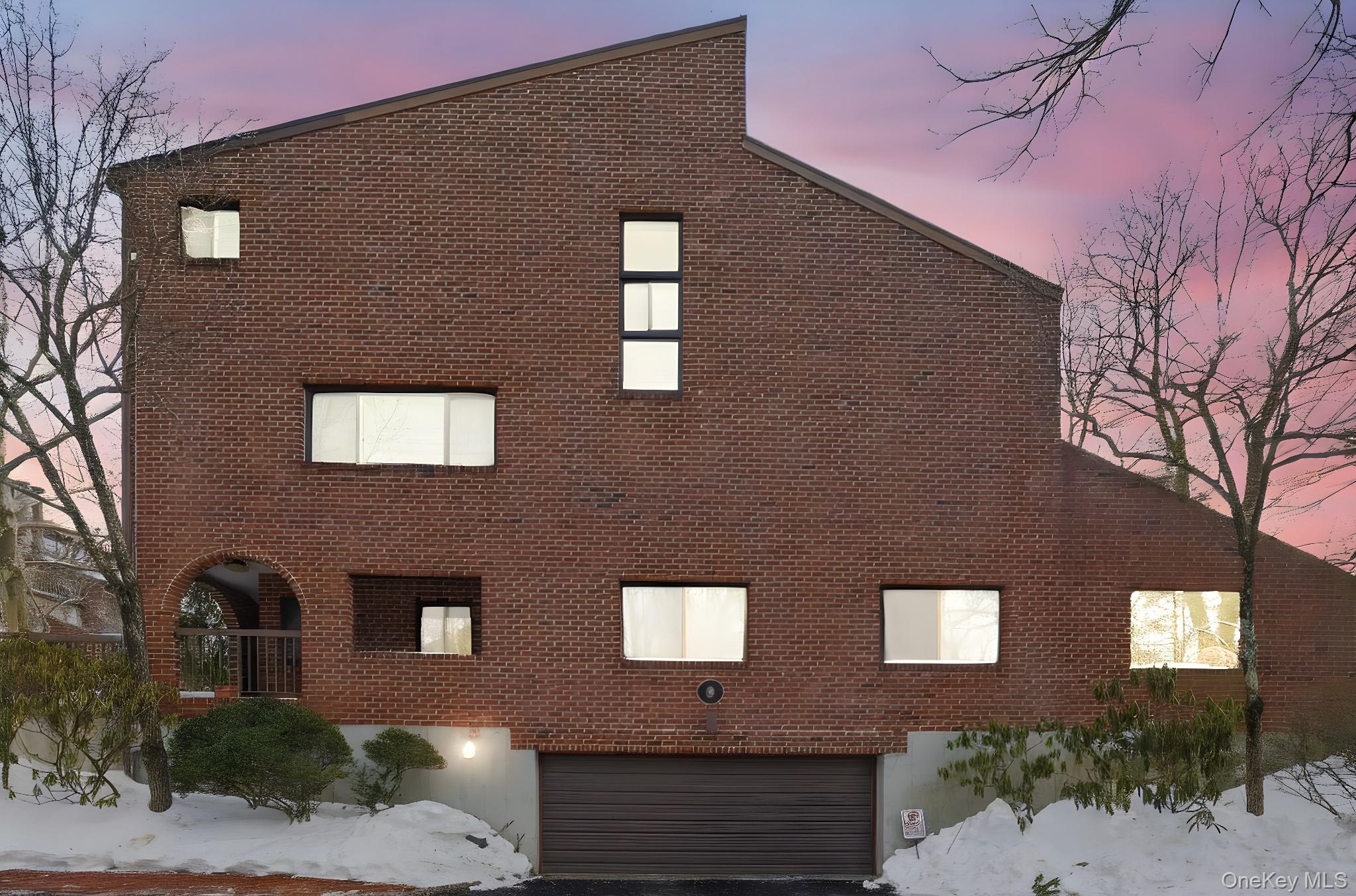 #1 photo, 150 N Bedford Road, Chappaqua , NY 10514