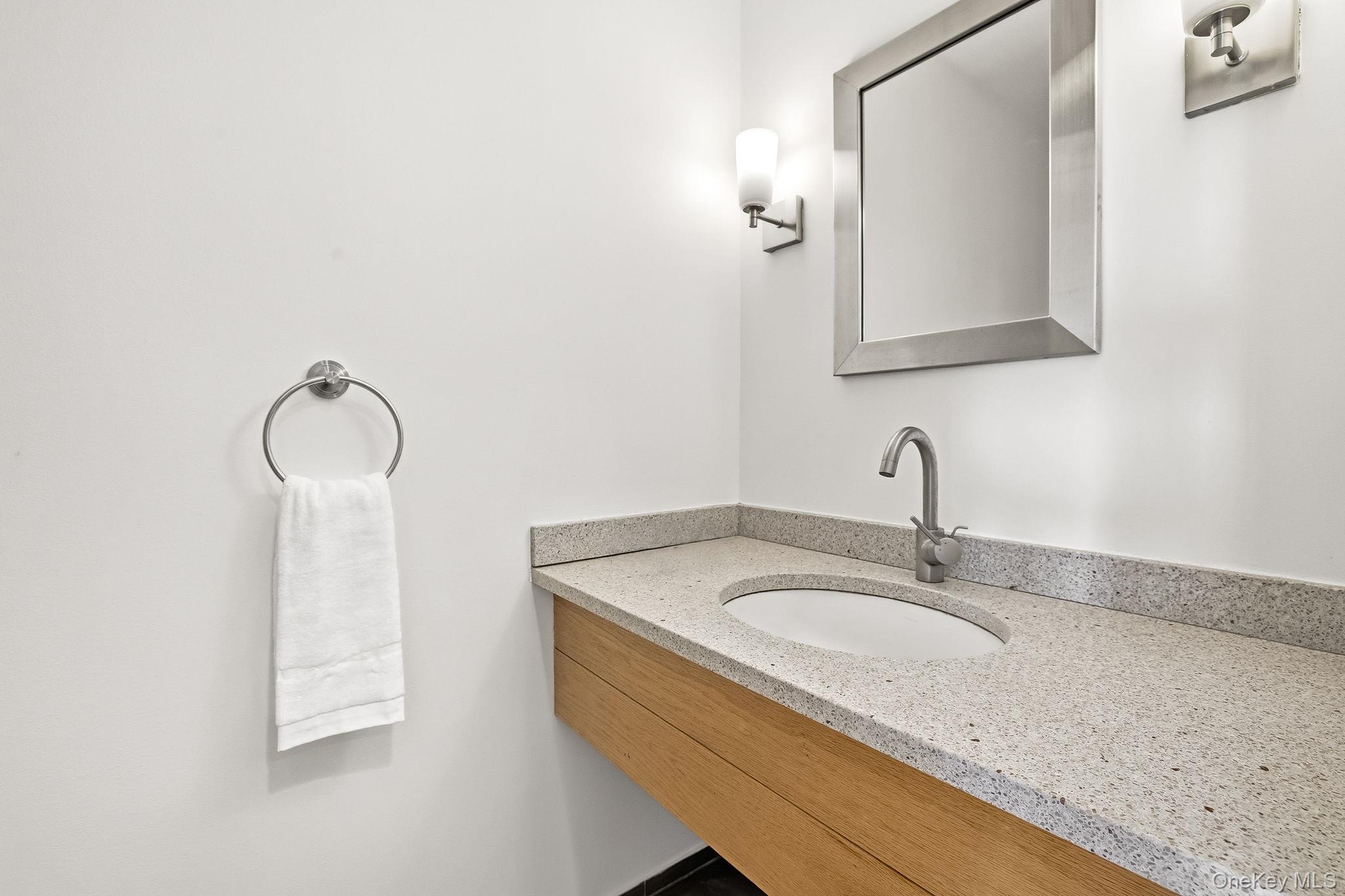 #8 photo, 150 N Bedford Road, Chappaqua , NY 10514