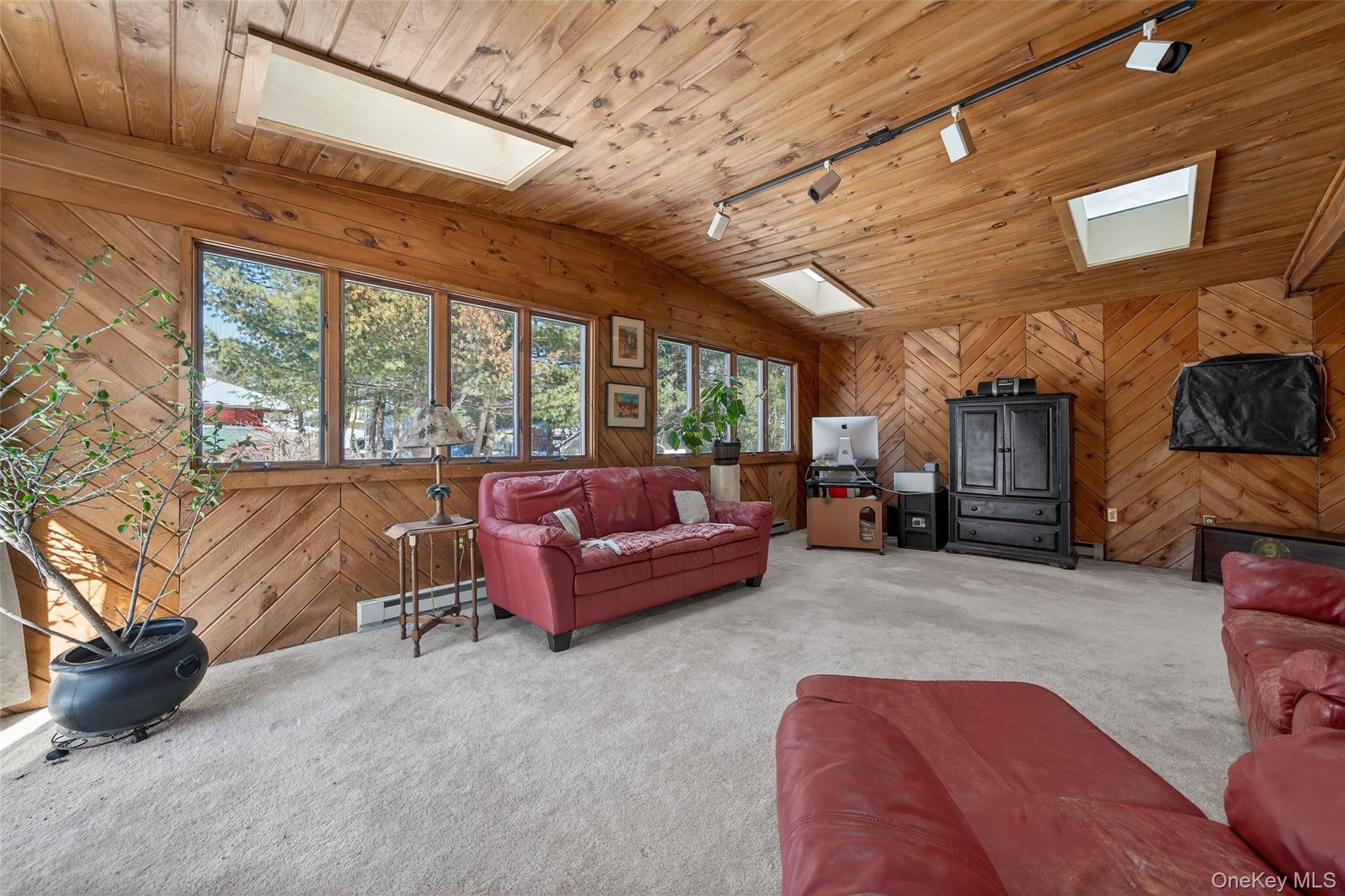 #11 photo, 57 Lakeview Drive, 뉴욕주 Kiamesha Lake , NY 12751